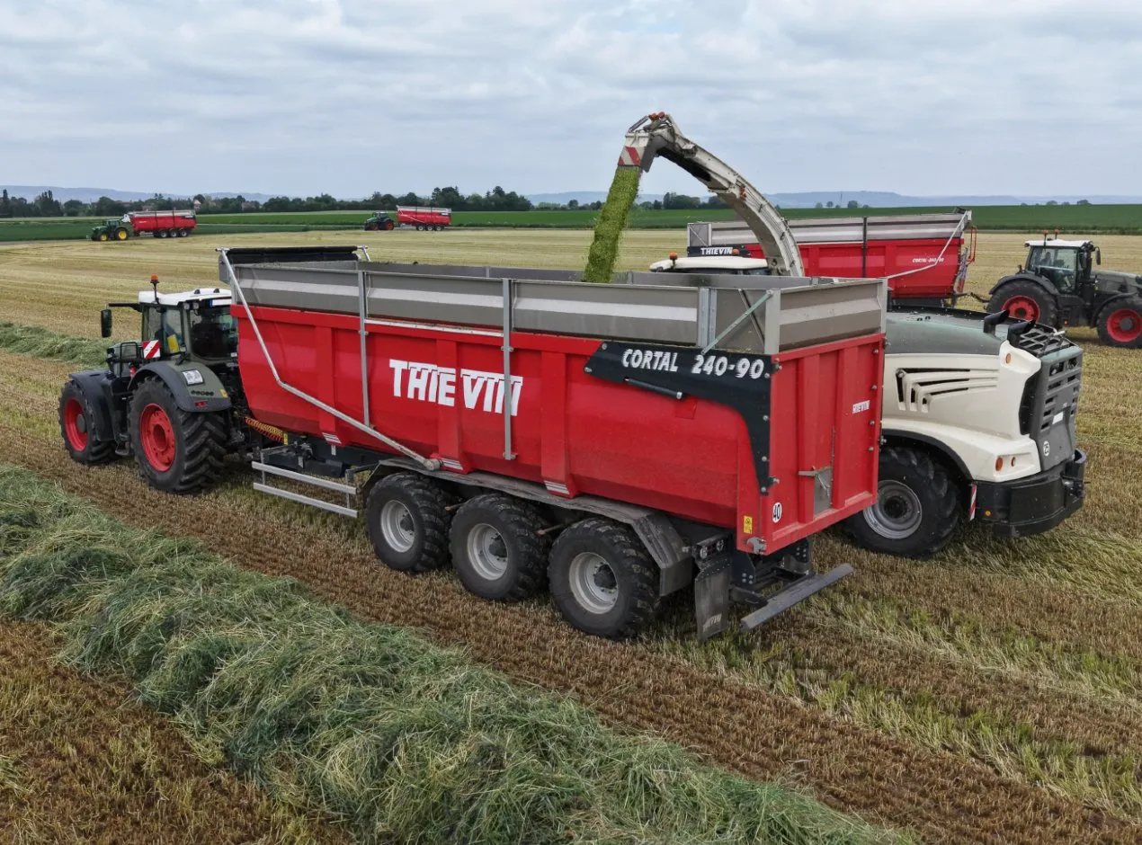THIEVIN - Ensilage d'herbe 05-2025